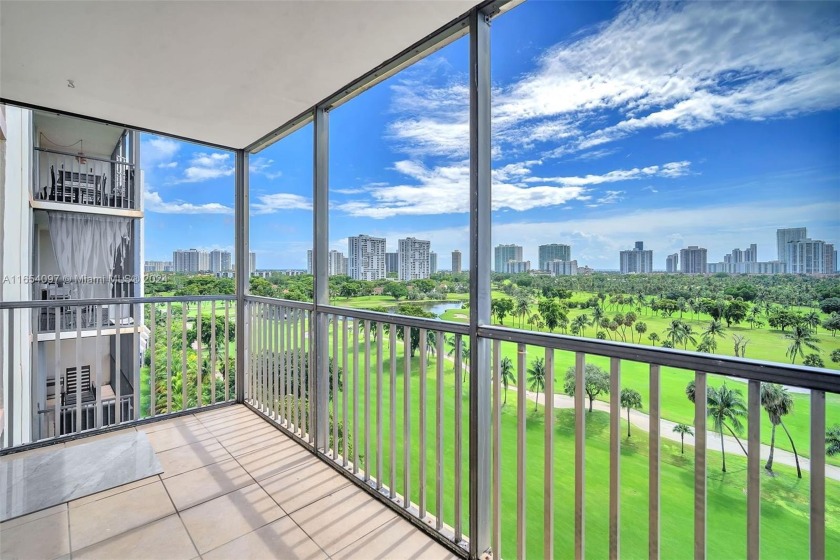 Experience luxury in this remodeled 2-bedroom, 2-bath apartment - Beach Condo for sale in Aventura, Florida on Beachhouse.com