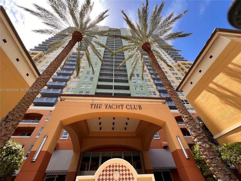 South of 5th street living with majestic water views. Split - Beach Condo for sale in Miami Beach, Florida on Beachhouse.com