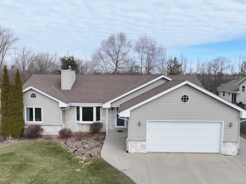 Discover your ideal family home: this spacious ranch sits in a - Beach Home for sale in Racine, Wisconsin on Beachhouse.com