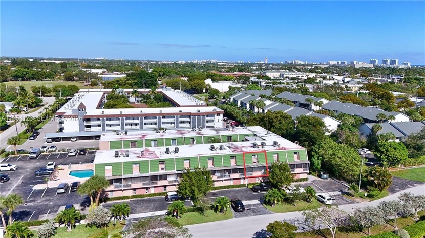 Incredible opportunity in East Deerfield Beach! This charming - Beach Condo for sale in Deerfield Beach, Florida on Beachhouse.com