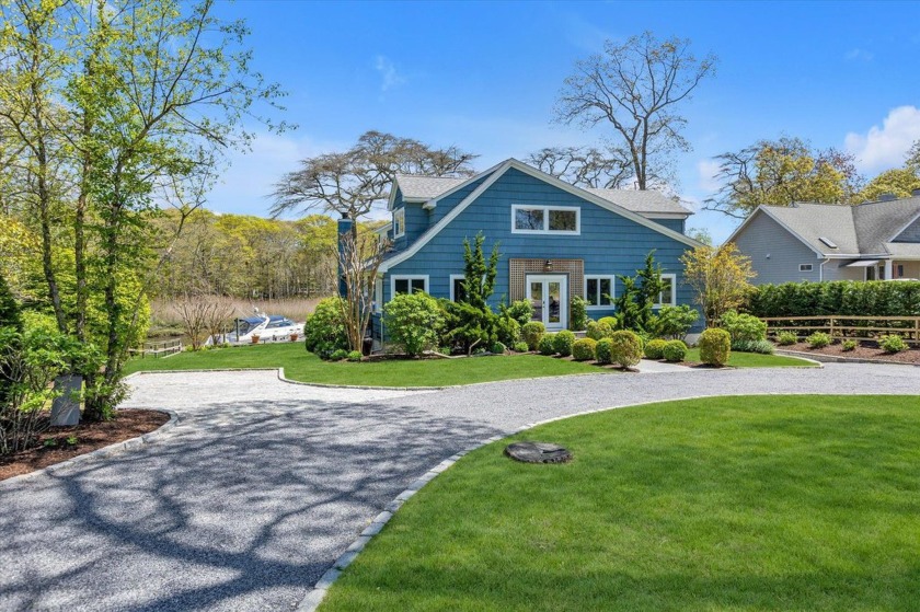 Calling all boat enthusiasts ! Your waterfront wish has finally - Beach Home for sale in East Moriches, New York on Beachhouse.com