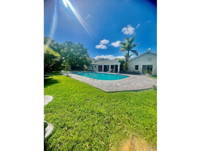 Come Live in a comfortable house in the prestigious Country Walk - Beach Home for sale in Miami, Florida on Beachhouse.com