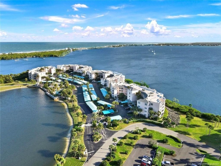 Original owners in this well-maintained 3rd floor corner unit - Beach Condo for sale in Stuart, Florida on Beachhouse.com
