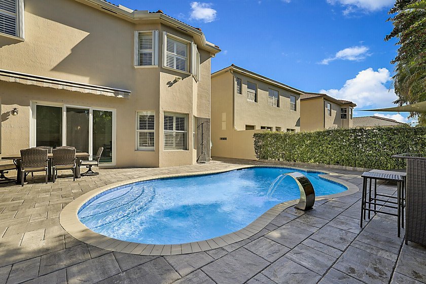 Quality and Style!! This Beautifully upgraded 4-bedroom, 2 - Beach Home for sale in Boynton Beach, Florida on Beachhouse.com