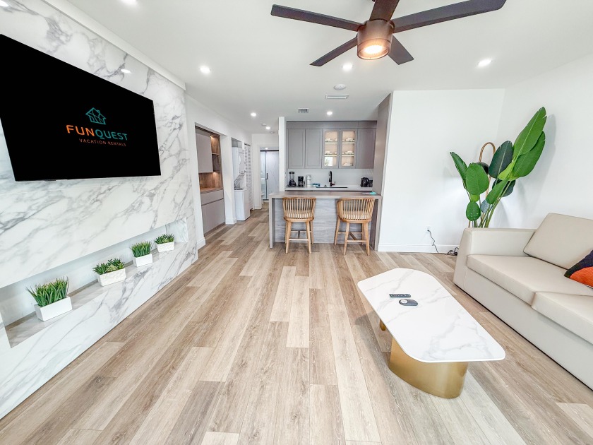 Ocean Breeze 5A - Beach Vacation Rentals in Panama City Beach, FL on Beachhouse.com