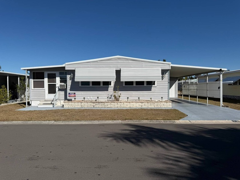 Affordable Florida living is within reach at 18 Date Street in - Beach Home for sale in Bradenton, Florida on Beachhouse.com