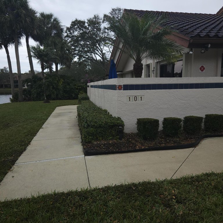 PANORAMIC VIEWS OF POND FROM FLORIDA ROOM WITH IMPACT WINDOWS - Beach Condo for sale in Stuart, Florida on Beachhouse.com