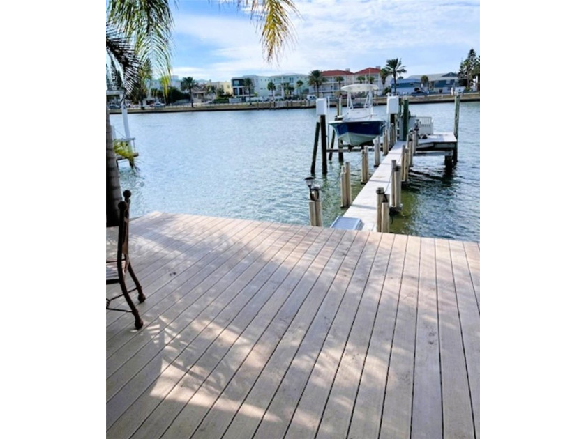 Welcome to Coquina Cove, a 55+ coastal hidden gem where **you - Beach Home for sale in Largo, Florida on Beachhouse.com