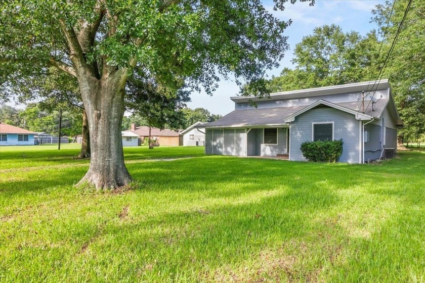 This residence presents a wealth of offerings. With a spacious - Beach Home for sale in Port Arthur, Texas on Beachhouse.com