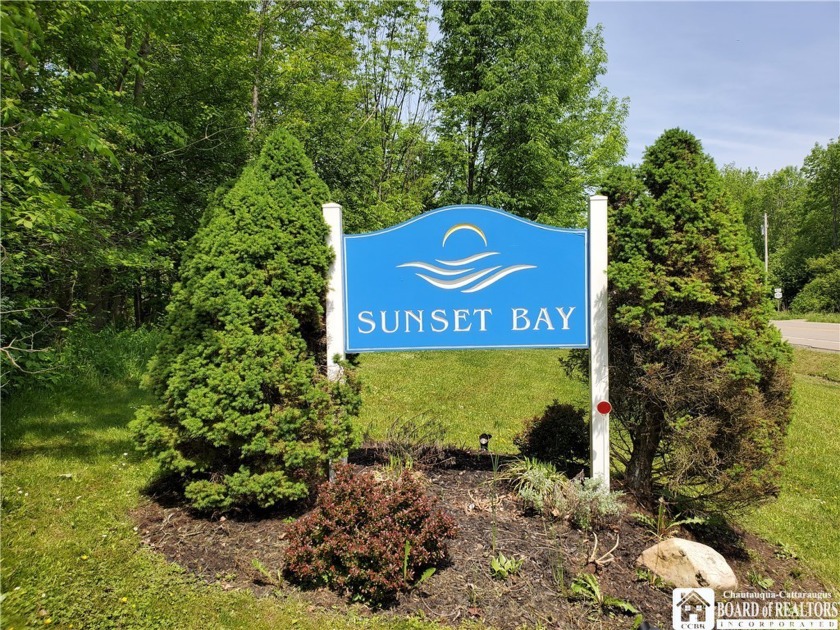 Buildable lot on Sunrise drive Bemus Point with Lake rights at - Beach Lot for sale in Ellery, New York on Beachhouse.com