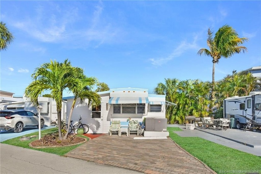 This property is move in ready, furnished and in fantastic - Beach Condo for sale in Jensen Beach, Florida on Beachhouse.com