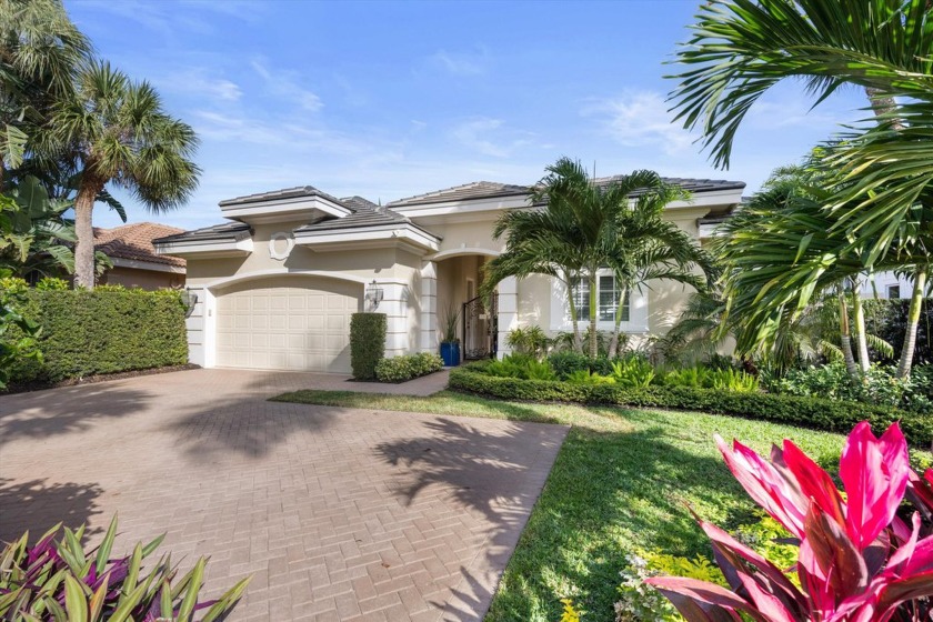 This stunning 3-bedroom, 3.5-bathroom home offers luxury, modern - Beach Home for sale in Jupiter, Florida on Beachhouse.com