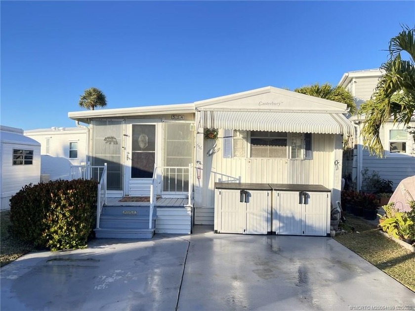 Welcome to Paradise !! Charming 1-bedroom, 1-bath beach cottage - Beach Home for sale in Jensen Beach, Florida on Beachhouse.com