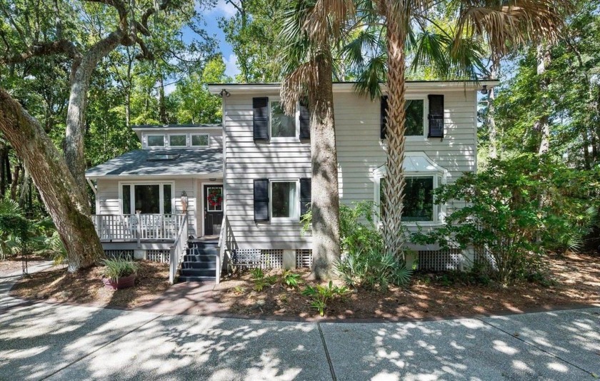 Nestled on the highly sought-after Kiawah Island, this 4-bedroom - Beach Home for sale in Kiawah Island, South Carolina on Beachhouse.com