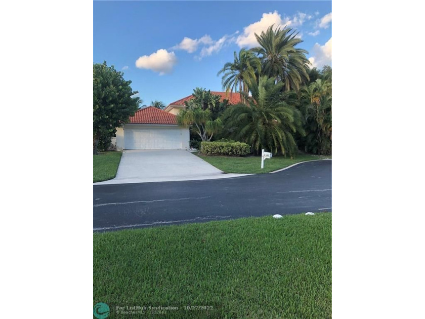 Welcome to one of the best locations in all of Northern Palm - Beach Home for sale in Palm Beach Gardens, Florida on Beachhouse.com