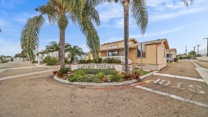 This beautiful 3-bedroom, 2-bathroom home features a split floor - Beach Home for sale in Garden Grove, California on Beachhouse.com