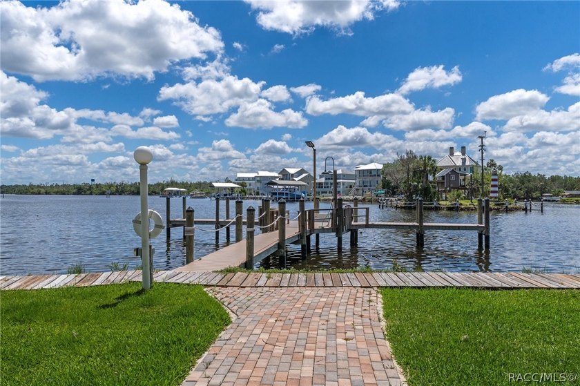 Welcome to 5215 S Swiftwater Way, Unit 3-a stunning Homosassa - Beach Condo for sale in Homosassa, Florida on Beachhouse.com