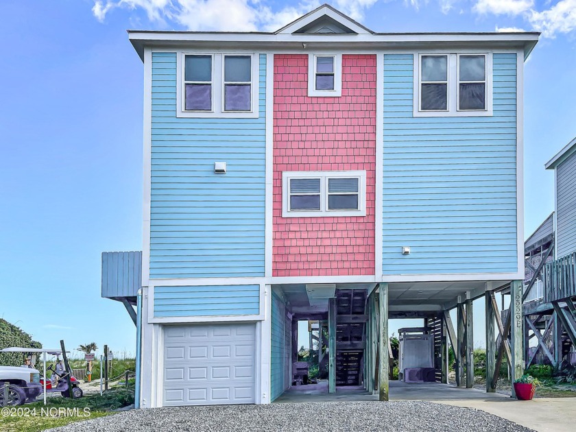 Welcome to a beach lover's dream!  Whether you're looking for - Beach Home for sale in Oak Island, North Carolina on Beachhouse.com