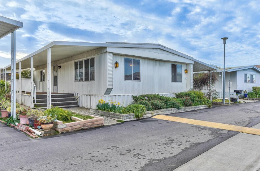 This 2 bedroom, 2 bath unit is located in the coveted Sherwood - Beach Home for sale in Salinas, California on Beachhouse.com