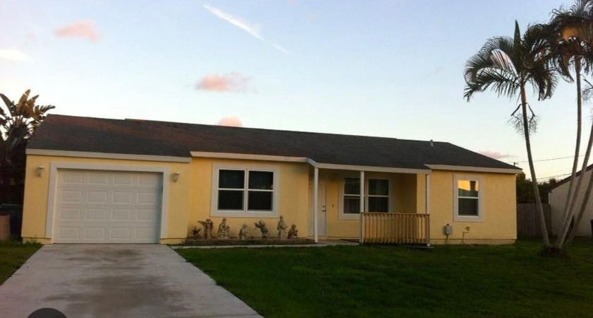 Discover this home in downtown Jensen Beach!  Minutes from all - Beach Home for sale in Jensen Beach, Florida on Beachhouse.com