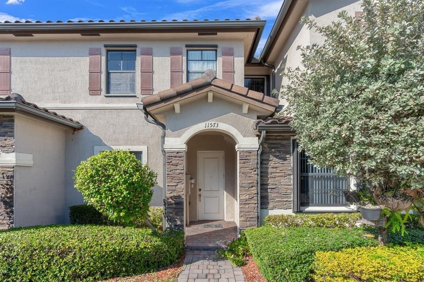 SPECIAL COUNTY FINANCING MAKES THIS HOME THE BEST VALUE IN TOWN - Beach Townhome/Townhouse for sale in Homestead, Florida on Beachhouse.com