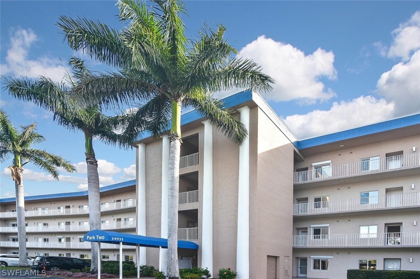 Experience your new luxury lifestyle in this gently used, 2 - Beach Condo for sale in Fort Myers, Florida on Beachhouse.com