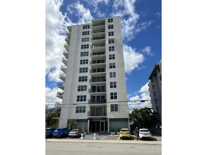 Beautiful 2/2 unit intracoastal view in a boutique building (4 - Beach Condo for sale in Fort Lauderdale, Florida on Beachhouse.com