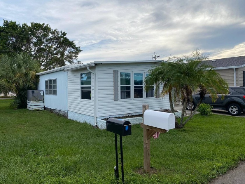 Come checkout this great 2 bedroom 2 bathroom home right by the - Beach Home for sale in North Fort Myers, Florida on Beachhouse.com