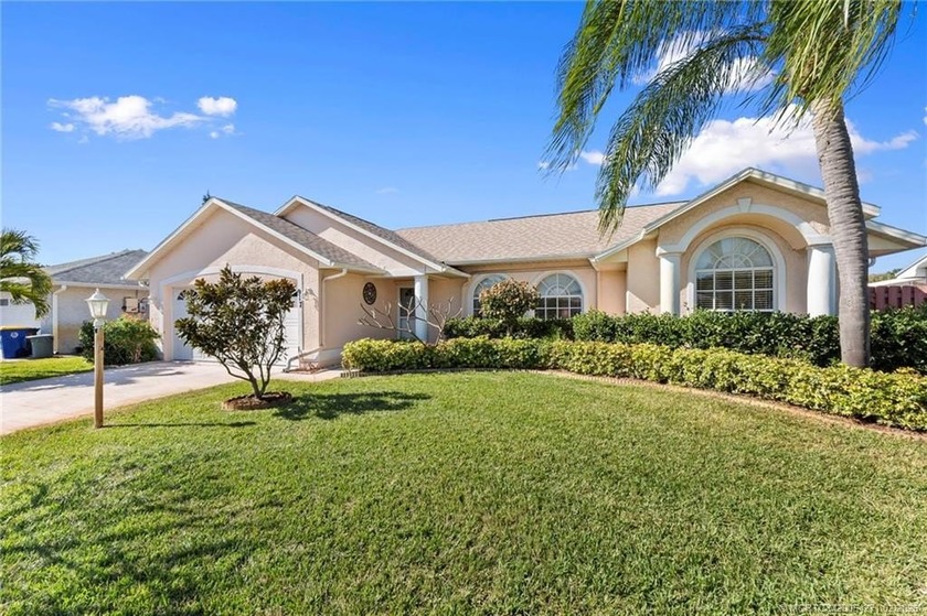 Ideal Location in Jensen Park Estates! 2018 roof on this solid - Beach Home for sale in Jensen Beach, Florida on Beachhouse.com