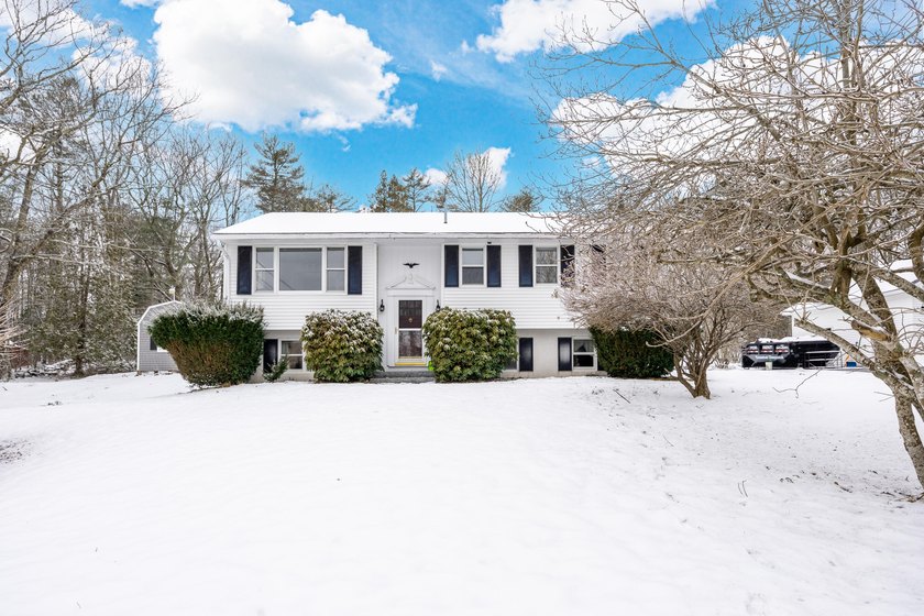 This well kept home is move in ready with 10 wooded acres - Beach Home for sale in West Bath, Maine on Beachhouse.com