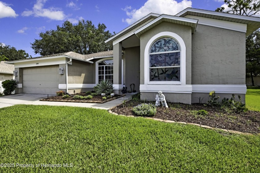 Welcome to one of the best homes in the highly sought-after 55+ - Beach Home for sale in Spring Hill, Florida on Beachhouse.com
