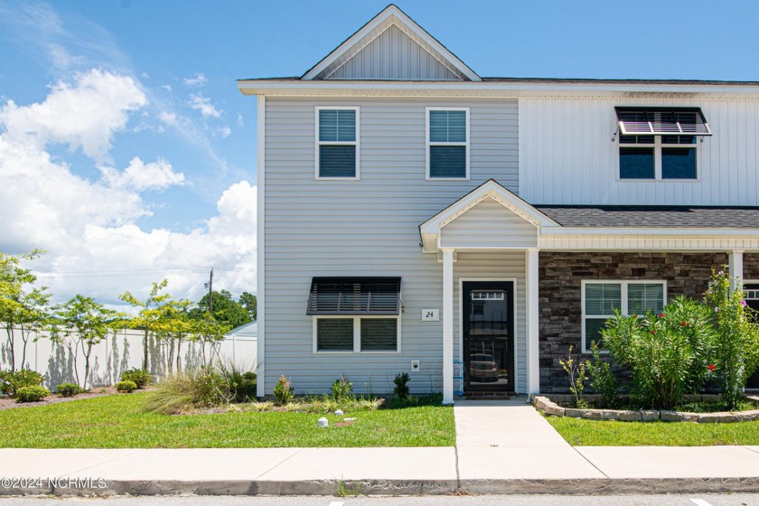 Discover coastal living at its finest just minutes from the - Beach Townhome/Townhouse for sale in Swansboro, North Carolina on Beachhouse.com