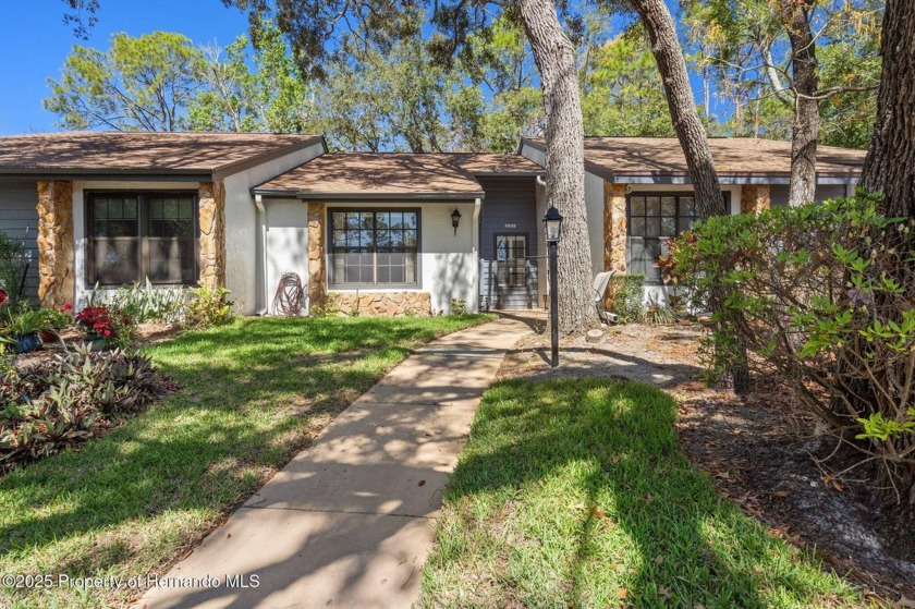 Completely FURNISHED and ready to move in. This villa is perfect - Beach Home for sale in Spring Hill, Florida on Beachhouse.com
