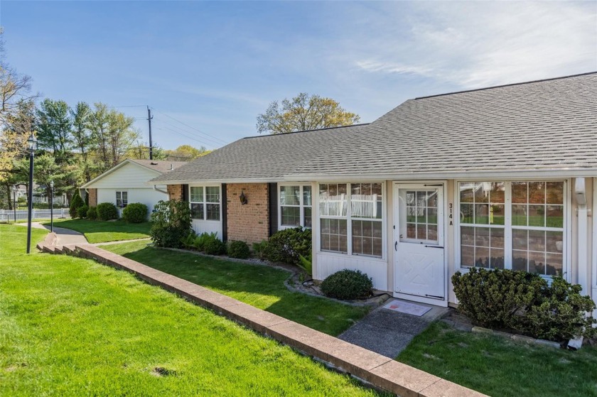 Welcome home to this well maintained Baronet model in the gated - Beach Condo for sale in Ridge, New York on Beachhouse.com