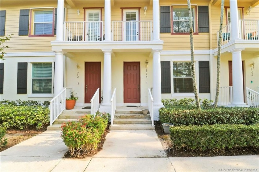Spacious 3-bedroom, 2 1/2 bath townhouse with a one-car garage - Beach Townhome/Townhouse for sale in Jupiter, Florida on Beachhouse.com