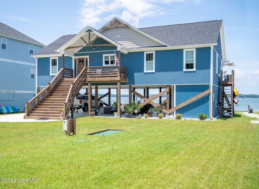 Absolutely beautiful custom built waterfront home with a dock - Beach Home for sale in Sneads Ferry, North Carolina on Beachhouse.com