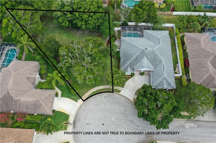 This 1/4-acre pie-shaped residential lot w/many beautiful trees - Beach Lot for sale in Vero Beach, Florida on Beachhouse.com