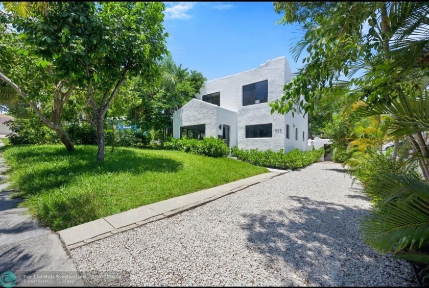 Incredible historic 1926 home in the Northwood neighborhood - Beach Home for sale in West Palm Beach, Florida on Beachhouse.com