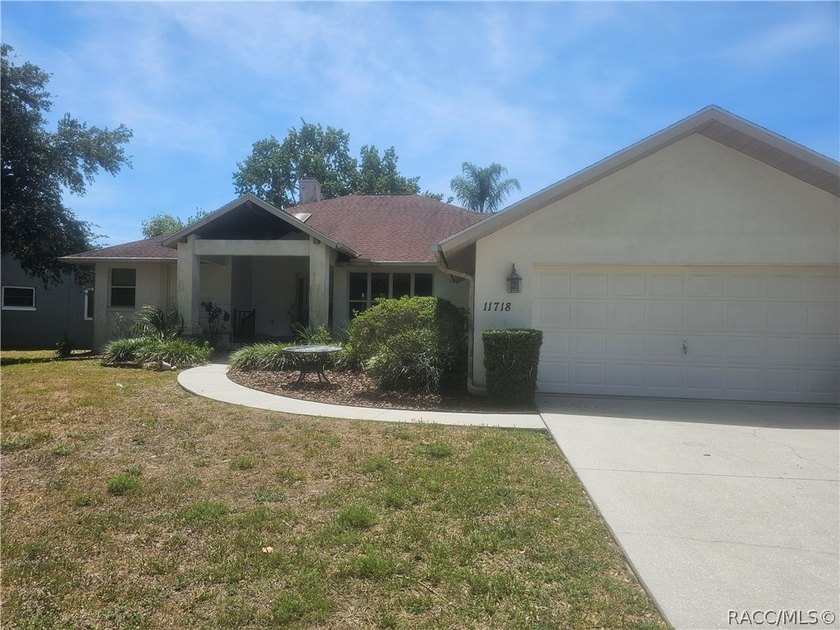 Are you seeking the best buy in the sought after waterfront - Beach Home for sale in Homosassa, Florida on Beachhouse.com