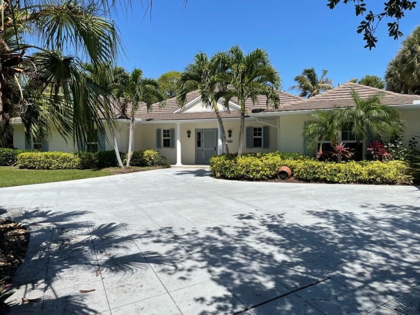 Stunning 5,000+ sqft single level, riverfront home. Move in - Beach Home for sale in Indian River Shores, Florida on Beachhouse.com