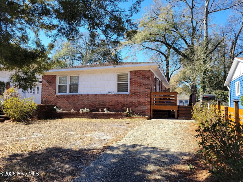 Charming brick cottage in the heart of Sunset Park! This - Beach Home for sale in Wilmington, North Carolina on Beachhouse.com
