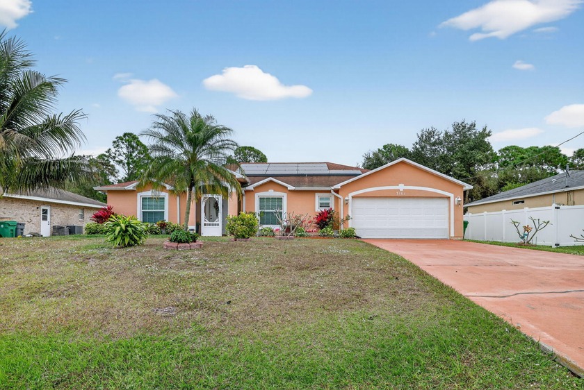 Wow, great location just off Gatlin/Rosser blvd near to Sam's - Beach Home for sale in Port Saint Lucie, Florida on Beachhouse.com