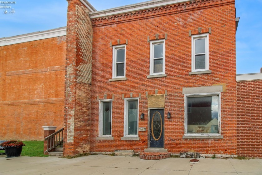 There is so much potential in the downtown Port Clinton corner - Beach Commercial for sale in Port Clinton, Ohio on Beachhouse.com