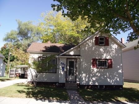 This 3 bedroom, 1 bath bungalow style home has everything on the - Beach Home for sale in Ludington, Michigan on Beachhouse.com