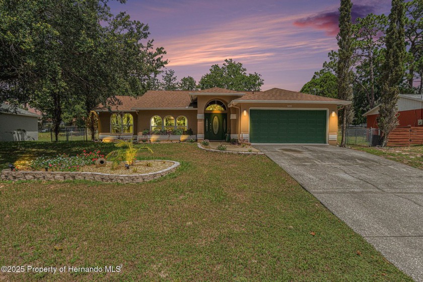 Your Florida Pool Paradise Awaits! Located in the heart of - Beach Home for sale in Spring Hill, Florida on Beachhouse.com