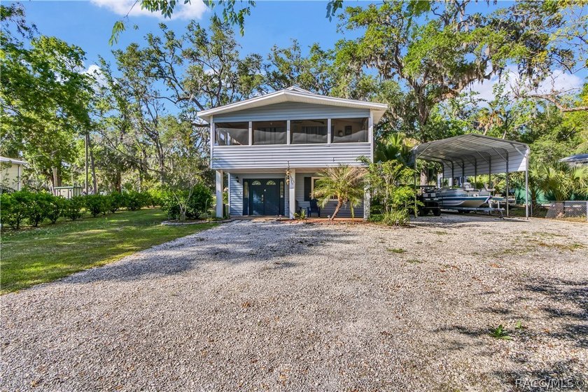 Discover the perfect blend of coastal charm and laid-back - Beach Home for sale in Homosassa, Florida on Beachhouse.com