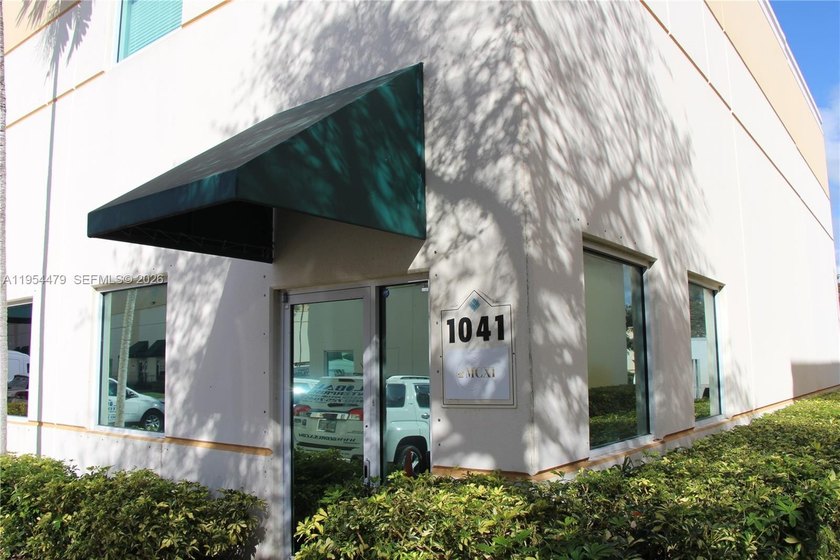 High-growth, Broward County-based pool service company with - Beach Commercial for sale in Pompano Beach, Florida on Beachhouse.com