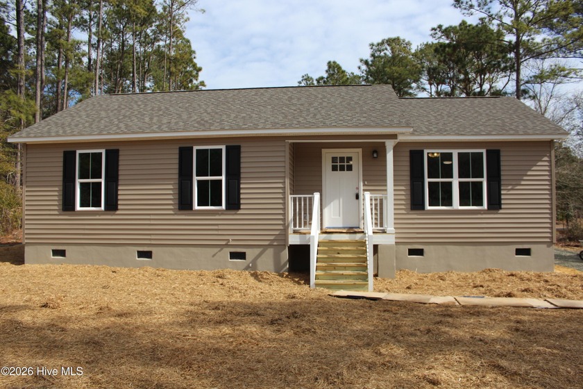 Welcome Home to Your New Construction 3 Bedroom 2 Bath in Lake - Beach Home for sale in Minnesott Beach, North Carolina on Beachhouse.com