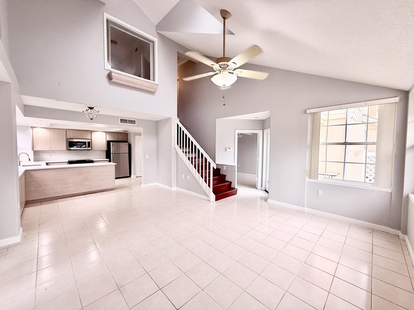 BEST PRICED FOR 3 BED AND 2 BATH TOWNHOME IN LAKE CLARKE SHORES - Beach Townhome/Townhouse for sale in Lake Clarke Shores, Florida on Beachhouse.com