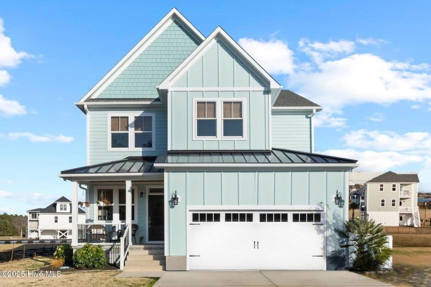 Over 3,000 square feet: 3 bedrooms, 3 full bathrooms + office + - Beach Home for sale in Holly Ridge, North Carolina on Beachhouse.com